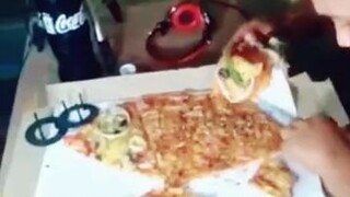 DJ MARCH BARIOS MUKBANG pizza
