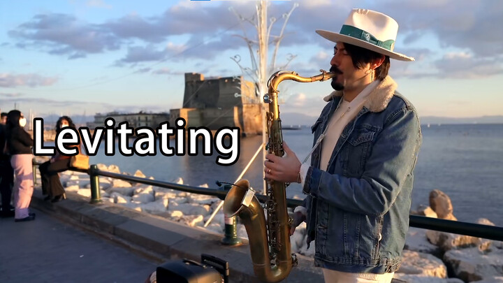 "Levitating" | Saksofon Old-School di Jalan Italia