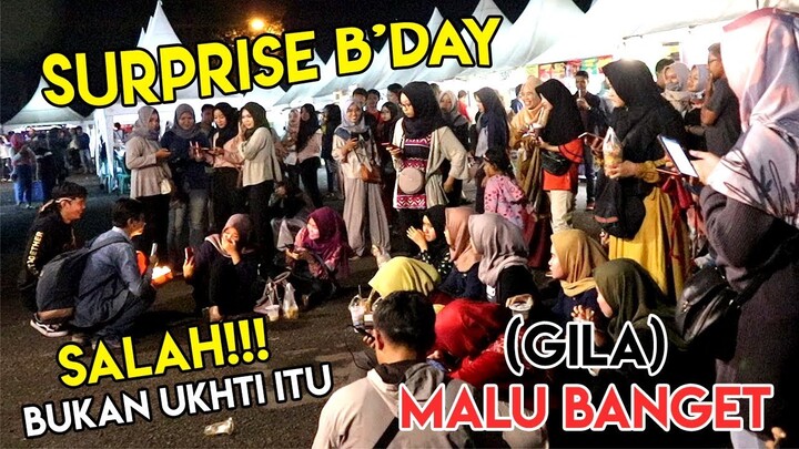 VIRAL NGAKAK!!! KASIH SURPRISE KE ORANG YANG GAK DIKENAL!! (Malu Banget)
