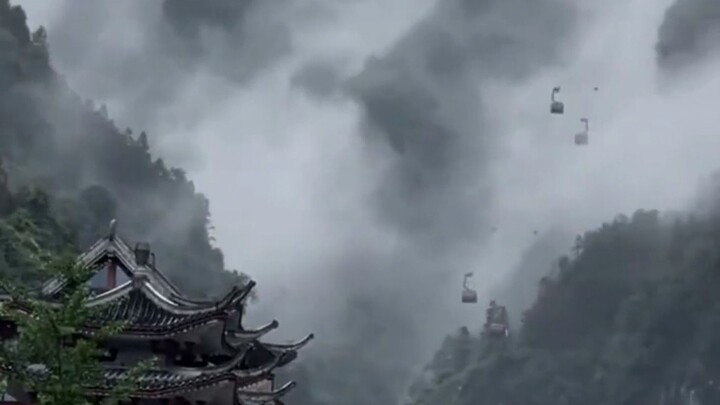 Huangshan is so beautiful, you must go there
