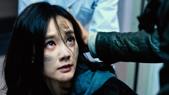 Buka trailer Crash dengan film horor Amerika.