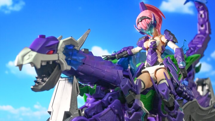 Dragon King 2D! The Mecha Girl and the Strongest War King