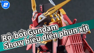 Rô-bốt Gundam
Show biểu diễn phun xịt_2
