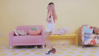 Summer is here! Bubble pop—Hyun A