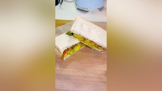 Here's how I make Yellow Potato Curry reddytocookquick potatocurry tumeric sandwich nostalgia recip