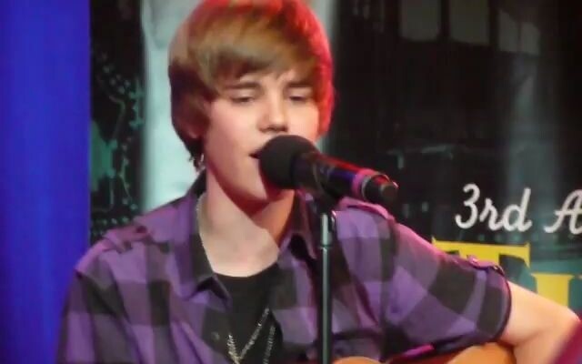 [20090924] Justin Bieber hát live "So Sick"
