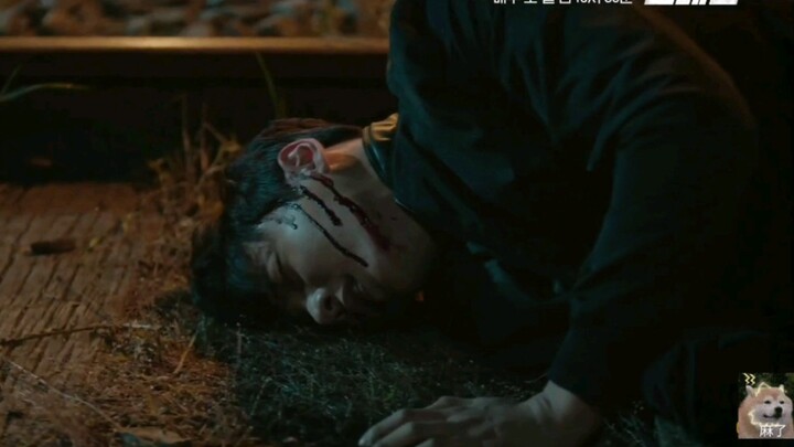 韩剧，男主被人偷袭头部流血晕倒。#虐男主##男主晕倒#
