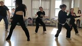 [Kỷ lục] "Tôi có thể tìm thấy con người thật của mình khi nhảy" | Bản ghi đầy đủ 30 clip về một cô g