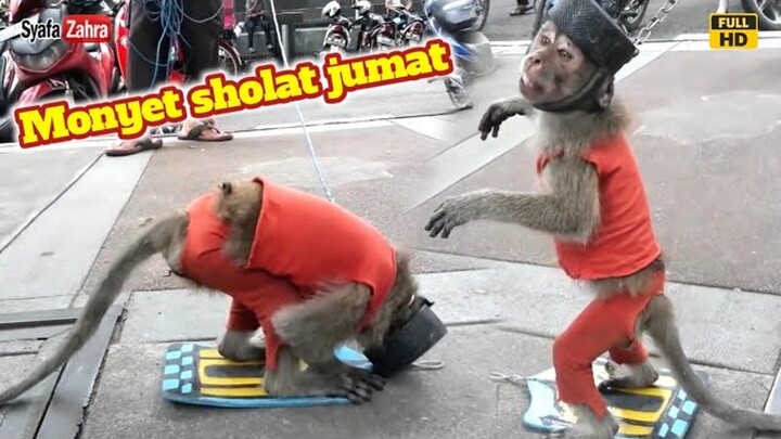 Topeng Monyet solat Jumat
