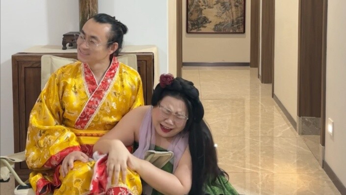 Lihat aku, Diao Chan, aku telah membujuk pencuri tua itu ke dalam plasenta! Hehehe #dance #lepaskand