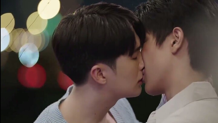 Give Me Your First Kiss If I Win - Wandee Goodday Thai BL Romantic Kissing Scene in Rooftop