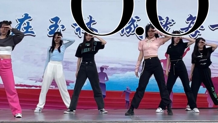 [นักเรียนมัธยมปลาย] Chengdu Yulin Middle School Street Dance Club OO เต้นรำกับสาวงามที่กรีดร้องเสียง
