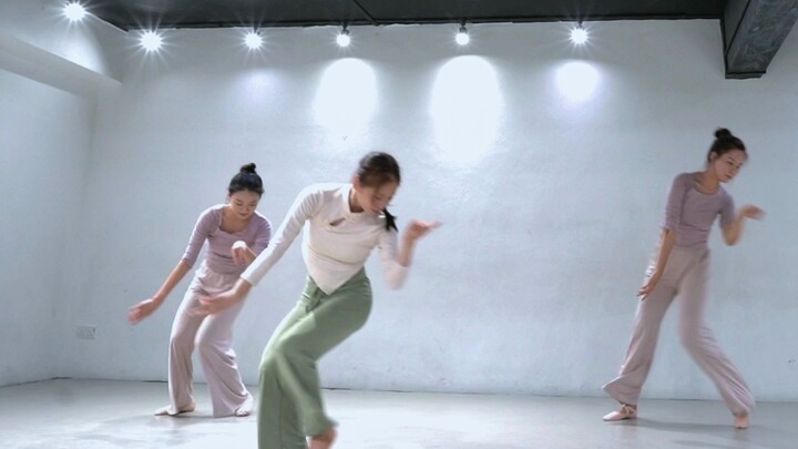 What a beautiful jasmine flower! I can smell the fragrance of the flowers｜Classical dance choreograp