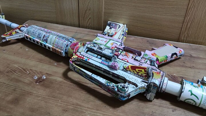 How to make a lifelike M4A1 out of advertising paper?