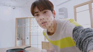Cha Eun Woo –"Making cake for the first time"