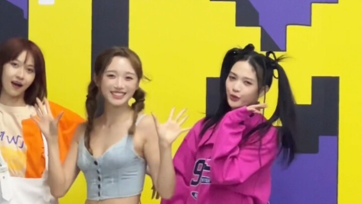 [We are like happy puppies! ] Choi Ye Na hates Rodrigo