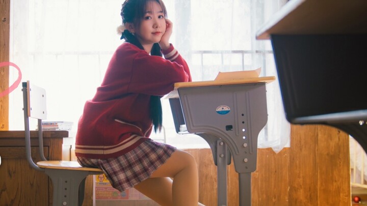[Maomaoxue] <Birthday Work> Ju Jingyi - Love is in Crisis ~ Short legs in the New Year, fat face and