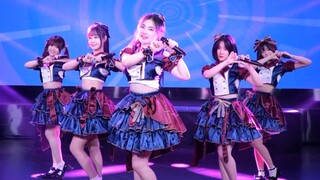 UPA48 biểu diễn trên sân khấu năng lượng LOVETRIP, các thành viên trong nhóm có những gương mặt mới 