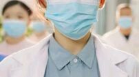 No59 Genius doctor goes to 1980 marries paralyzed general 3 needles heal—he falls in love instantly