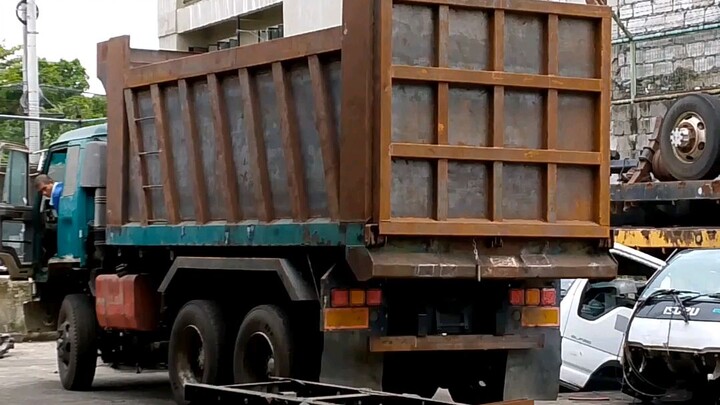 body dump truck fabrication