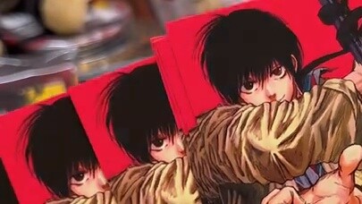 Mở hộp Sakamoto! Phải kiên nhẫn mới có thể xếp các mảnh giấy ra đều nhau!