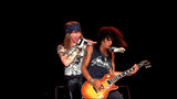 Guns N' Roses - Knockin' On Heaven's Door bùng nổ sân khấu với bài hát