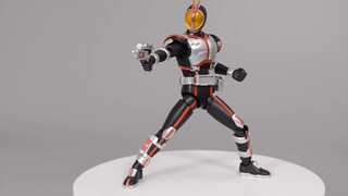 [คันมือกลางดึก] กด SHF ลงพื้นแล้วถู! รุ่นประกอบของ Kamen Rider 555 [การแชร์ผลิตภัณฑ์สำเร็จรูป]