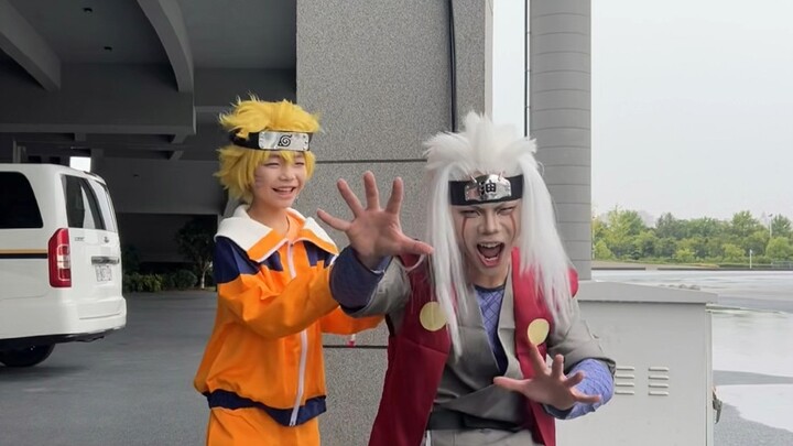 Cosplay Jiraiya Naruto dengan saudaranya