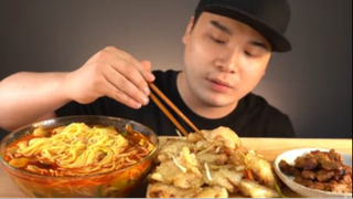 Thánh ăn hàn quốc mukbang ăn thịt lợn chua ngọt thơm ngon #amthuc #monngon