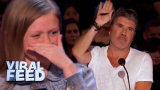 Simon STOPS Her and Asks to Sing Acapella! | VIRAL FEED