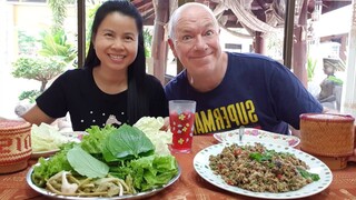 ลาบปลาดุกเนื้อแน่นๆผักเยอะโพดโพค่ะ Eat Yummy Grilled Catfish Salad