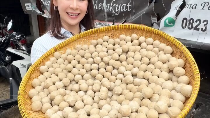 Mie yamin viral..  sudah banyak yg liput..