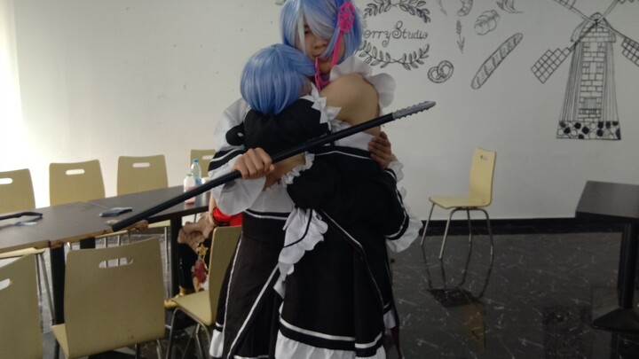 [Comic Show] When cosplay Rem meets another Rem...