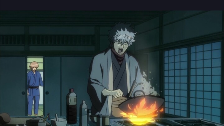 "Yin Sang: Benar saja, kamu masih harus makan nasi goreng untuk camilan tengah malam!"