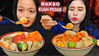 MUKBANG BAKSO PORSI JUMBO, BAKSO PEDAS KUAH MERAH | MAKANAN PEDAS INDONESIA