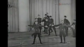 The Cossack dance of Soviet soldiers is always the best