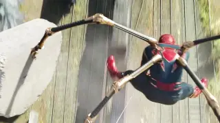 How strong is Spider-Man! Catch the metal arm with one punch, and the Winter Soldier can't be beat!