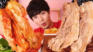 MUKBANG | 통 수육 보쌈+김장김치 보쌈 Bolied pork belly Kimchi Korean ASMR 후니 Hoony Eatingsound