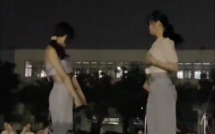 甜妹炸场！女女超甜gee    六一快乐！