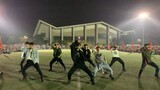 Thousands of people danced Love Shot at the military training site (synchronized audio and video)