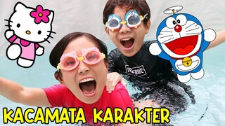 BERENANG PAKE KACAMATA KARAKTER !! DORAEMON & HELLO KITTY DI NYANGKUT DI ATAS KOLAM RENANG !