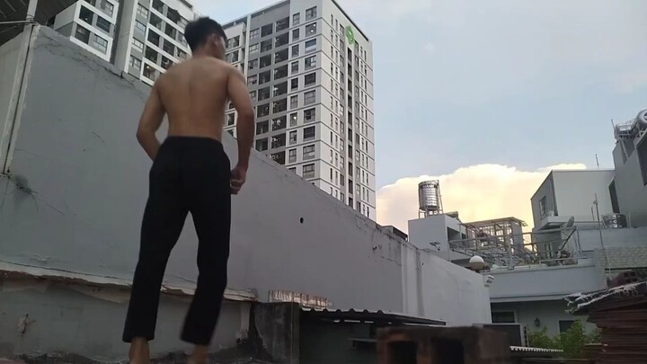 Gymnastics 💪 múa trên tầng 3