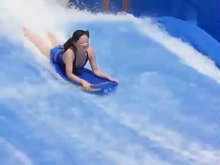 [Sports]Awkward moment when surfing