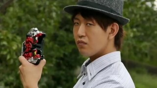 [พิมพ์ซ้ำ] ชาวเน็ตปั้นหุ่นทรายญี่ปุ่น Kamen Rider แปลงร่างเป็นเวอร์ชั่นเต็ม 15 นาที