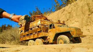 Wushuang stepped up the rock transportation efforts and the remote-controlled truck took over the tr