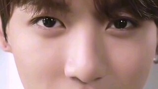 Jungkook eyelook