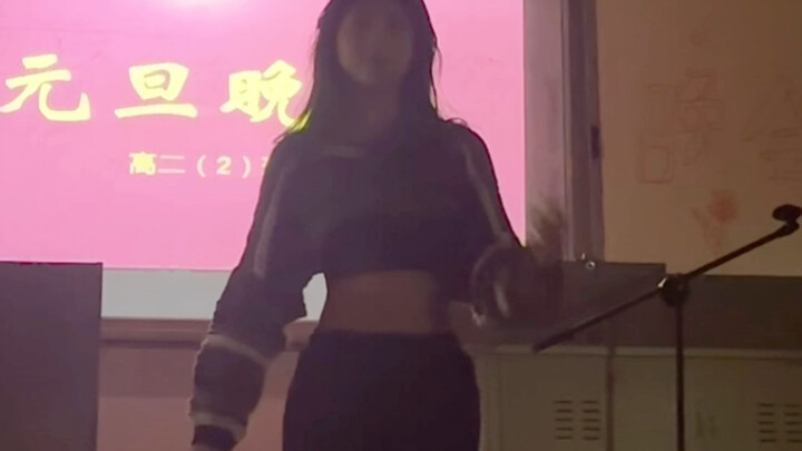 毕业后回母校给弟弟的班级表演节目是一种什么体验     tonight Kiko编舞