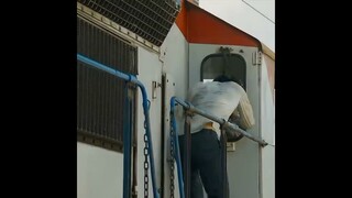 TRAIN TO BUSAN MOVIE SAD CLIP