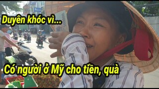 Bé Duyên cà tím mỡ hành bật khóc vì bất ngờ nhận được tiền, quà từ Mỹ