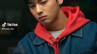 Eunwoo is freaking so handsome [Island]